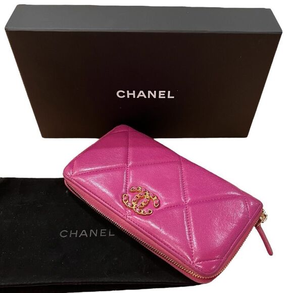 CHANEL Long Wallet Matelasse 19 Lambskin Pink Gold Hardware - Picture 1 of 11